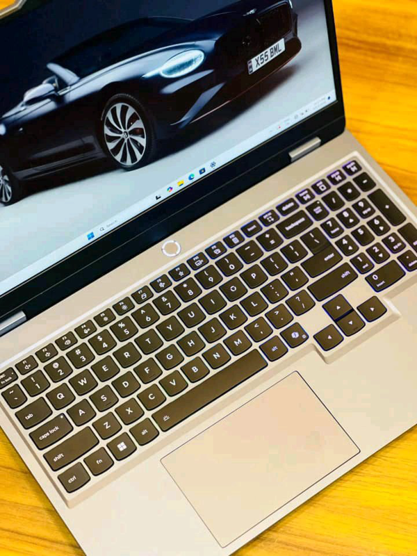 Apple MacBook MQKV3