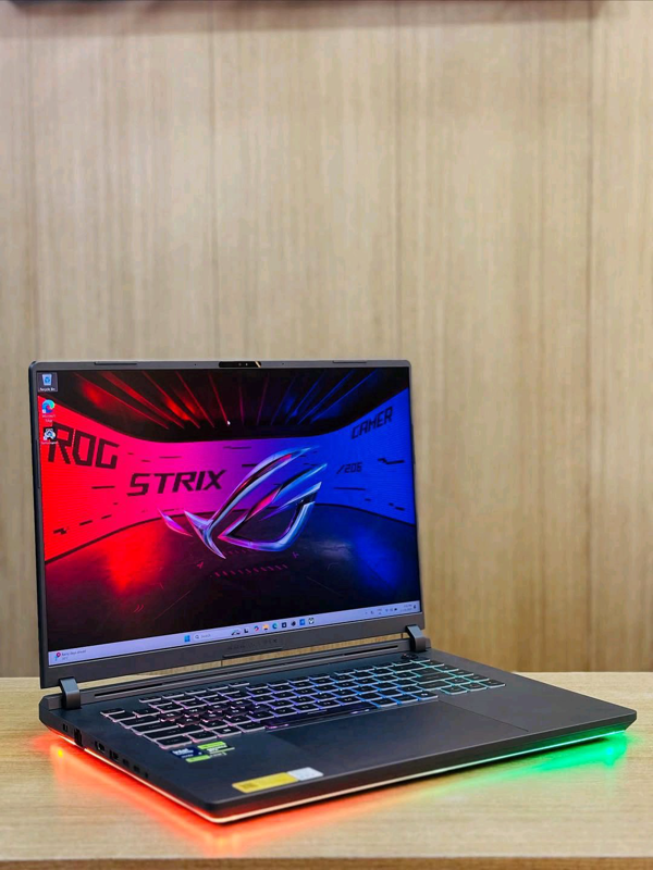Asus Rog G615LR\Ultra9-RTX5070Ti