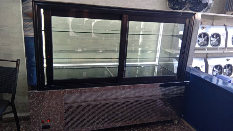 براد عرض كاتو وحلويات جديد بسعر 2800$ في حمص