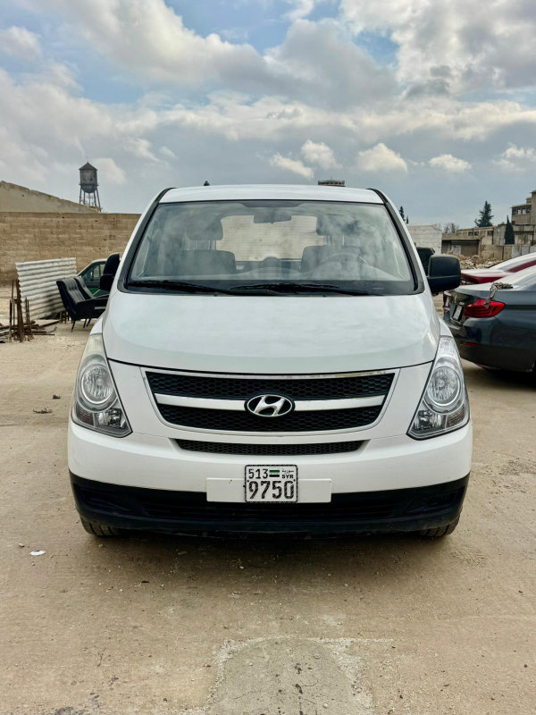 فان هيونداي H1 2017 بحالة ممتازة للبيع في دمشق بسعر 13000$