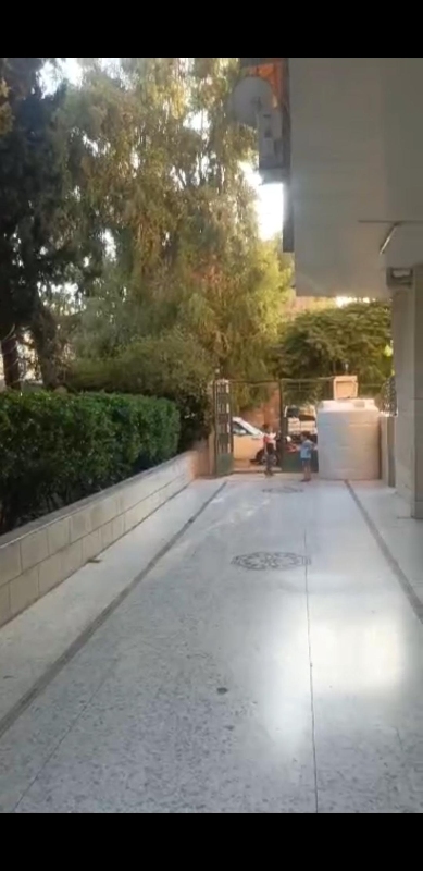 للبيع شقة  طابق اول ١٢٠ م زاهرة جديدة قرب مشفى الهلال الأحمر