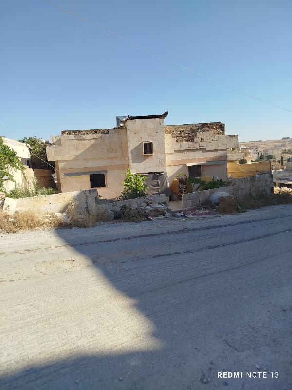 فلل للبيع عالعضم في كفر حمرة - 225 م² بسعر مغري وتهوية ممتازة