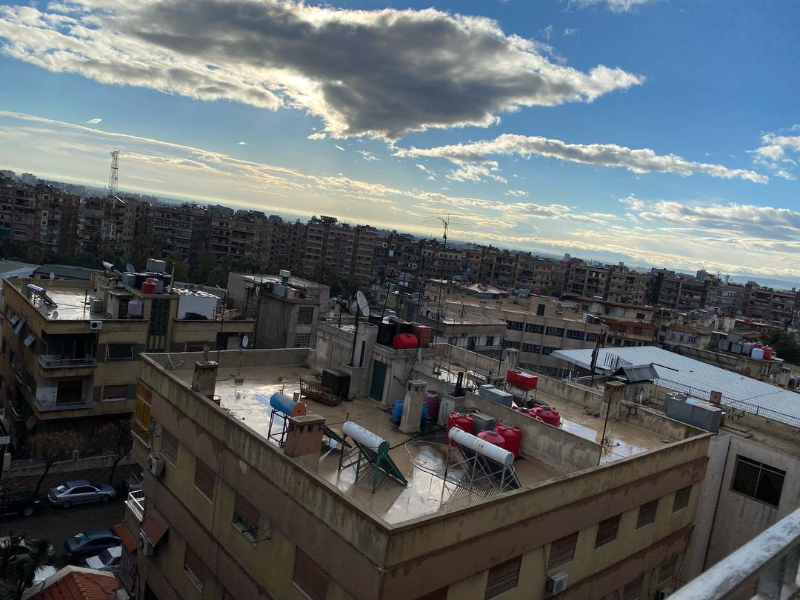 شقة للبيع في ركن الدين - ساحة شمدين - أربع غرف وصالون اطلالة جميلة