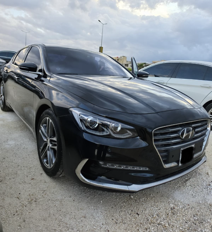 هيونداي أزيرا 2018 للبيع في إدلب بسعر 14500$