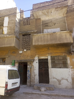 بناء قديم للبيع في إدلب طابقين مساحة 182م² بسعر 170,000$