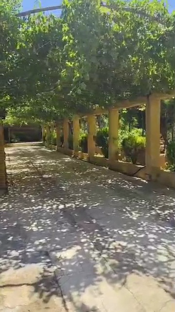 مزرعة للبيع منطقة لمليحة طباخ سكنية 4000م طابو اخضر عطريق مباشر