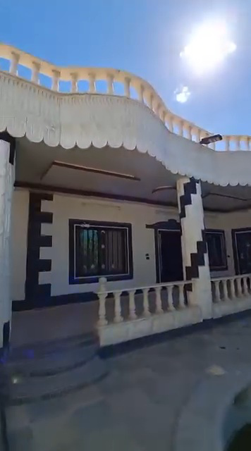 فيلا للبيع بزبدين قريبا من لخدمة مساحة صافي ٦٠٠م بحاجة صيانة فقط