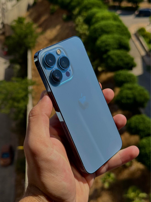 آيفون 13 برو أزرق 128GB مستعمل بحالة جيدة في دمشق