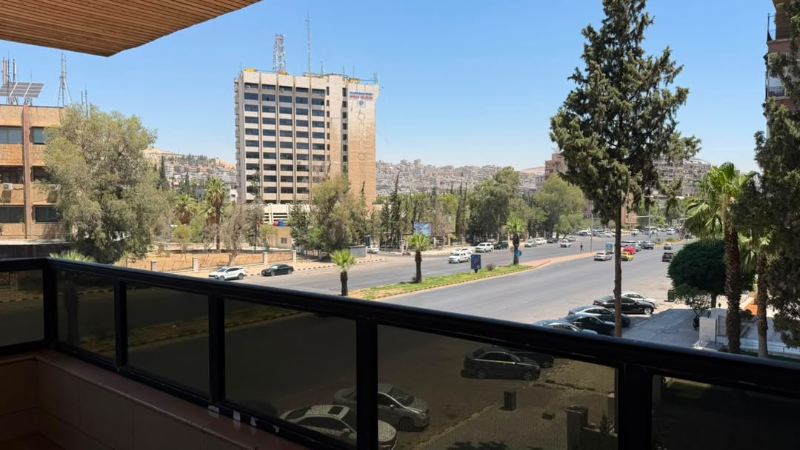 شقة للبيع بالمزة اتستراد مروحيات 220م² بسعر 450,000$