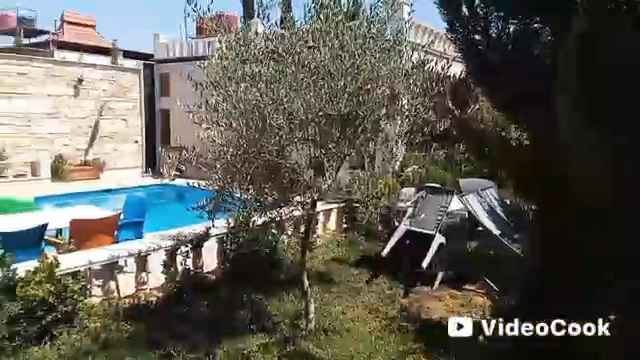 ڤيلا للبيع طريق لمطار مجمع فخم مخدمة كسوا سبر طابو اخضر