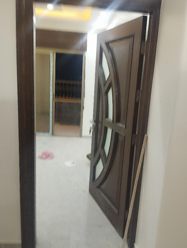شقة ميدان ابو حبل قريب جامع مازي 4غرف طابق 3شمالي غربي كسوة سوبر