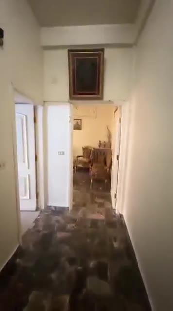 للبيع شقة - المزة شارع الجلاء مقابل السندباد