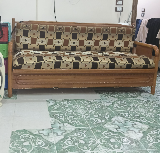 طقم صوفا خشب زان ثلاث قطع مستعمل في عين ترما