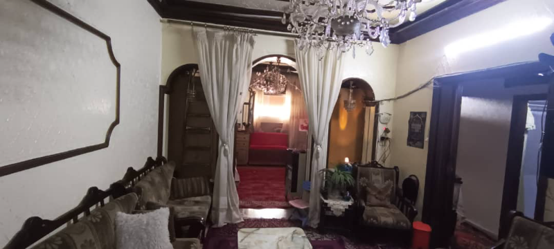 للبيع شقه في دمشق ركن الدين شارع اسد الدين موقع مميز اكساء جيد