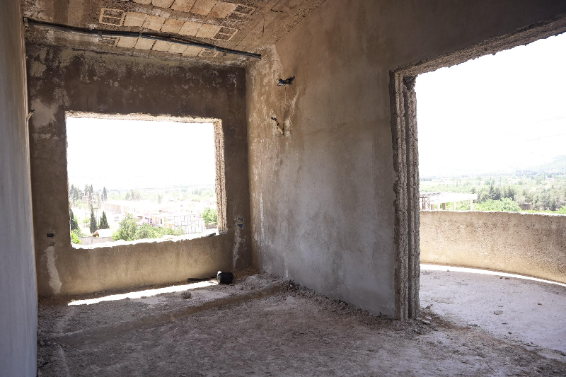 شقة 4 غرف للبيع في الزبداني - 174 م²، مجمع سكني، على العضم