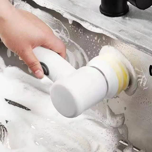 فرشاية تنظيف MAGIC BRUSH بدون كهرباء مع 3 رؤوس متعددة