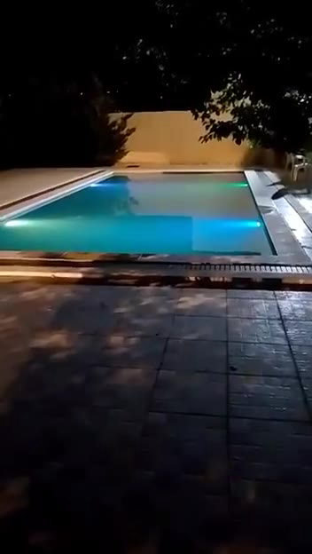 فيلا للبيع في الزبداني مع مسبح وملكية طابو أخضر