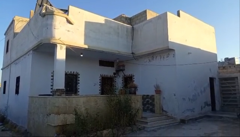 بيت عربي للبيع في كفرلوسين، إدلب - 400م²، 4 غرف، 3 حمامات