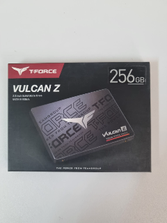 قرص SSD 256GB جديد تيم جروب بسعر 45$