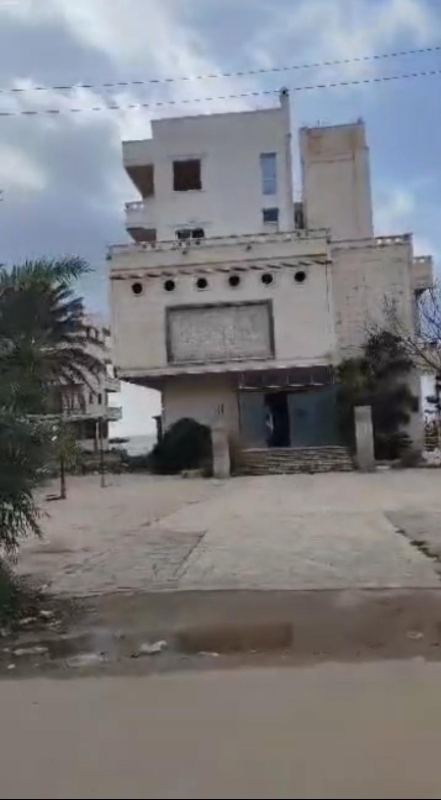 للبيع فندق في طرطوس البصيرة القديمة جانب منتجع الزاهي موقع مميز