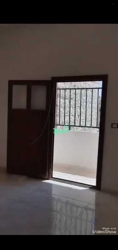 للبيع شقة 104م طابق 3 ثلاث غرف ومنافع/الدانا خلف مجمع البهاء