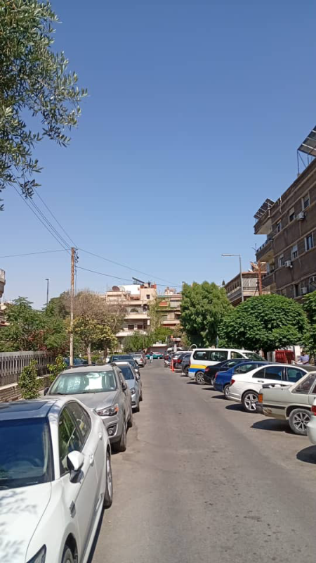 🏡✨ شقة للبيع في أبو رمانة – قرب ساحة مروش ✨🏡