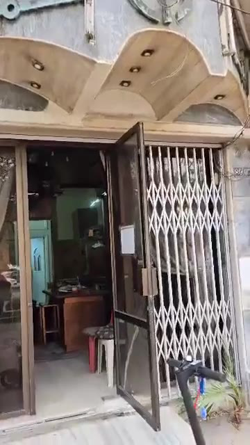 للبيع  مكتب  عقاري في منطقة الحياة مقابل جامعة الشام الخاصة