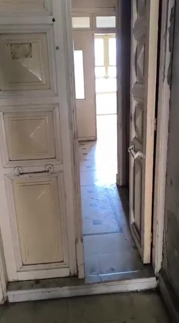 للبيع شقه في دمشق فحامة شارع اليمن موقع مميز اكساء قديم