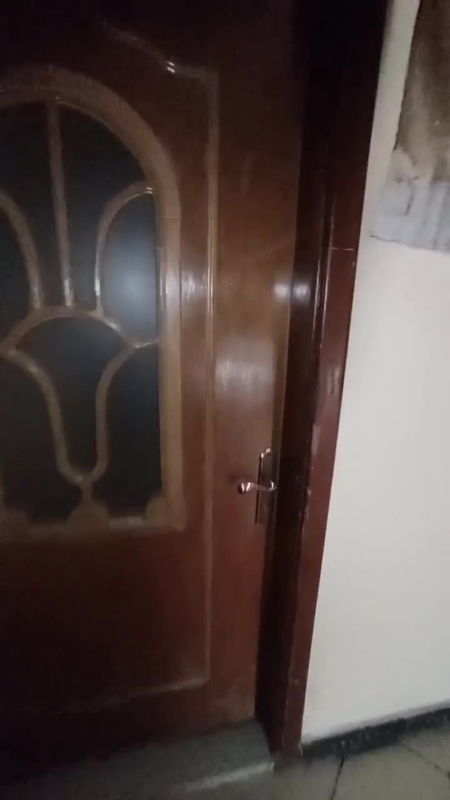 للبيع شقة بيت سحم الشارع العام ١٦٥ متر اتجاه شرقي قبلي طابق أول