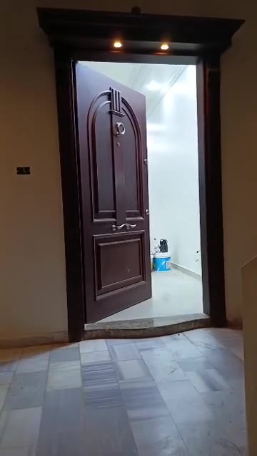 شقة 240م² للبيع في قدسيا 4 غرف 3 حمامات بسعر 200,000$