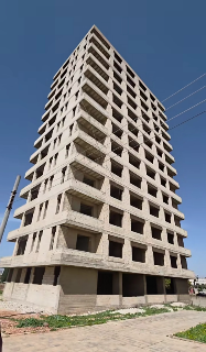 بناء على العضم بالمدينة الجامعية مكون من ١٢ طابق