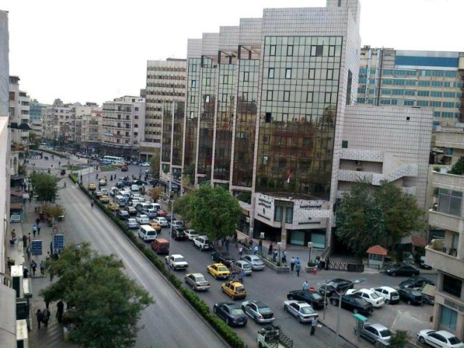 محل تحت الأرضي نزول ٦ درجات ، بشارع ٢٩ أيار