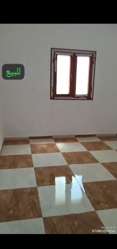 للبيع شقة 110م طابق ثاني 3 غرف و منافع/ الدانا قرب شارع بئر الجع