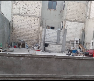 للبيع شقةطابق ارضي اكساءجيدوسطح الاول فني ومايعلوه بجورةالشياح