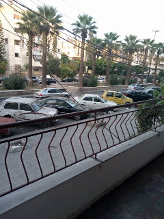 شقة للبيع في مركز اللاذقية 145 م² مع 3 غرف و2 حمام