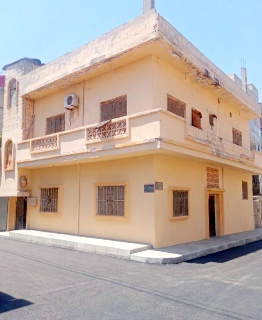 للبيع كتلة طابقين على شارعين بلأرمن قرب مسجد الرحمن
