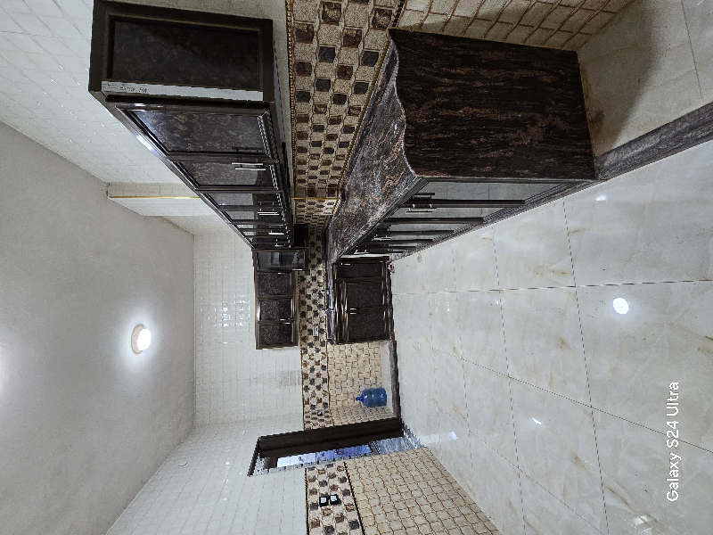 شقة للبيع في الدانا جانب المولات 3 غرف طابق 2 بسعر 29500$