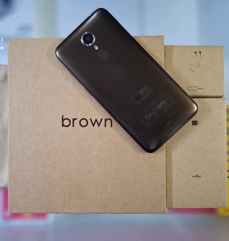 هاتف BROWN 1 مستعمل بني 4.7 إنش بسعر 3000 ل.س جديدة
