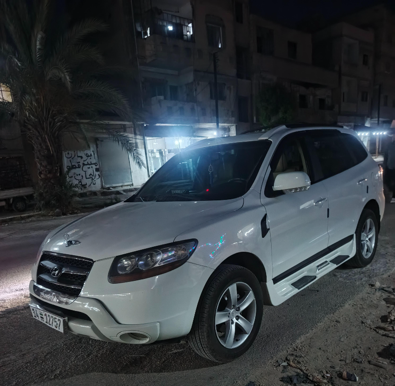 هيونداي سانتا في 2009 للبيع  بسعر 14000$
