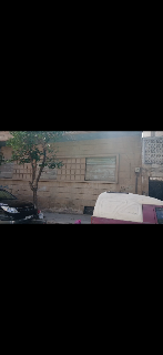 للبيع بيت عربي مكون من ٣ شقق بحي البياض طابو أخضر ٢٤٠٠ سهم