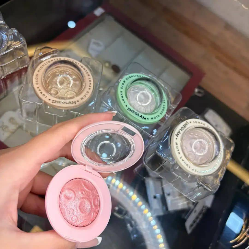 هايلايتر مميز من SHEGLAM 💎