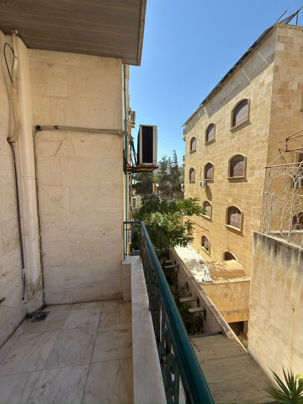 شقة سكنية للإيجار في حلب الجديدة 130م² مع 4 غرف