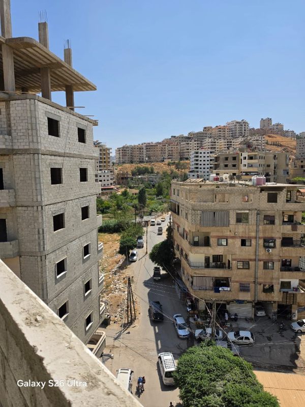 للبيع شقة في منطقة الهامة السكة موقع المكرو
