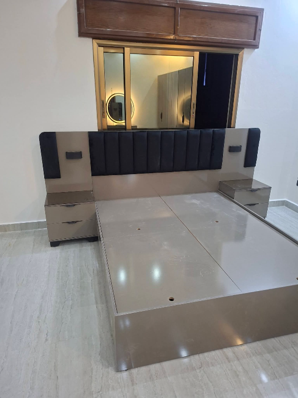 غرف نوم حديثة جديدة بأسعار منافسة