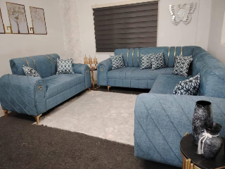 مفروشات ومعمل العمري 
تفصيل جميع موديلات كنب ومجالس العربيه وغرف النوم