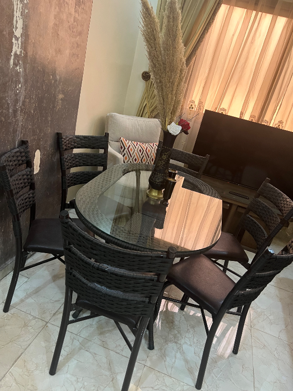 طاولة الطعام للبيع 6 كراسي بيت سحم