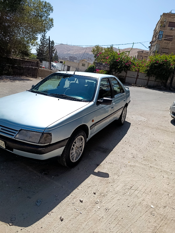 بيجو 405 مستعملة للبيع في بسعر 3900$