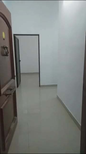 للبيع قبو في أشرفية صحنايا خلف الهرم القديم
