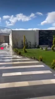 للبيع مزرعة على طريق المطار الجسر الرابع