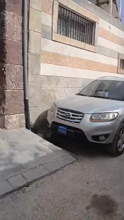 للبيع مزرعة على طريق المطار جسر عقربا